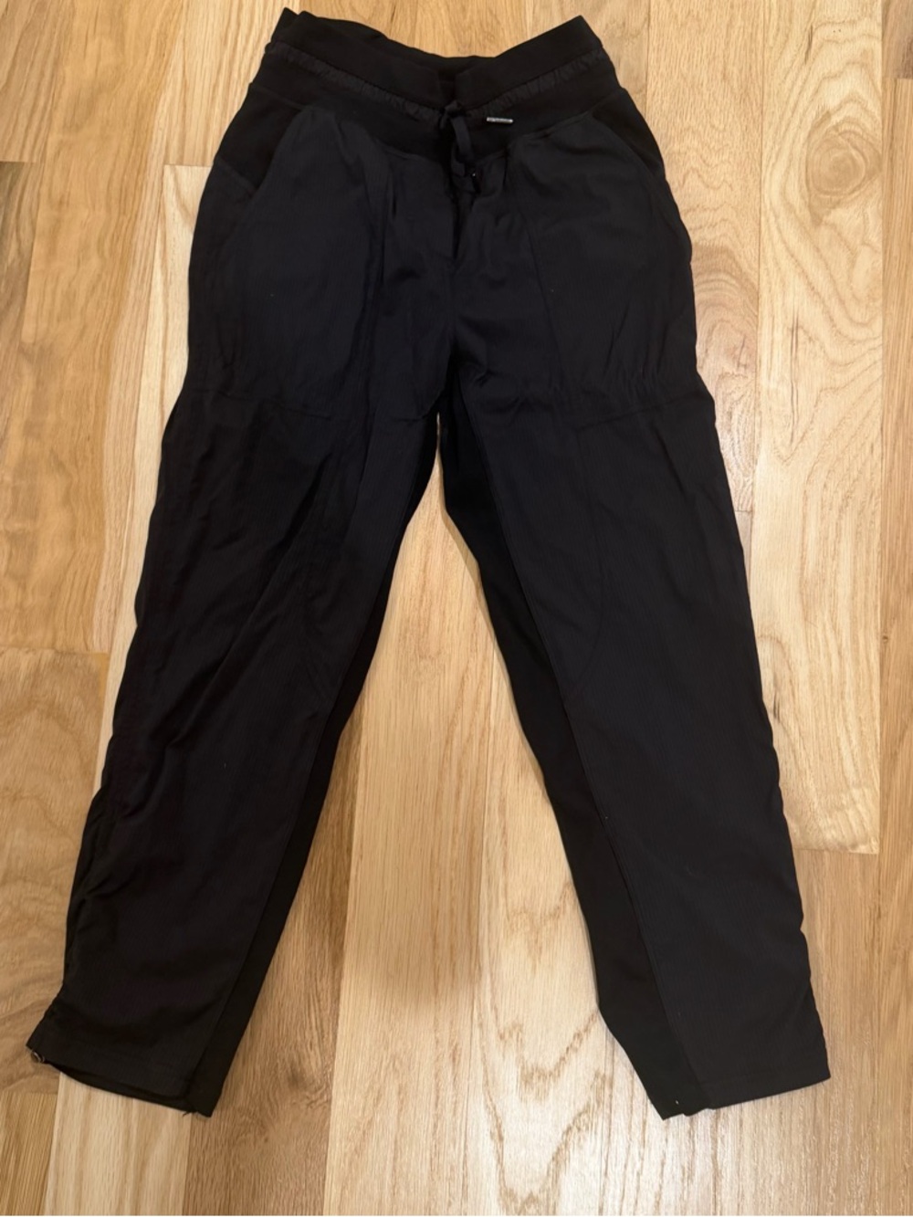 lululemon women dance studio joggers cropped